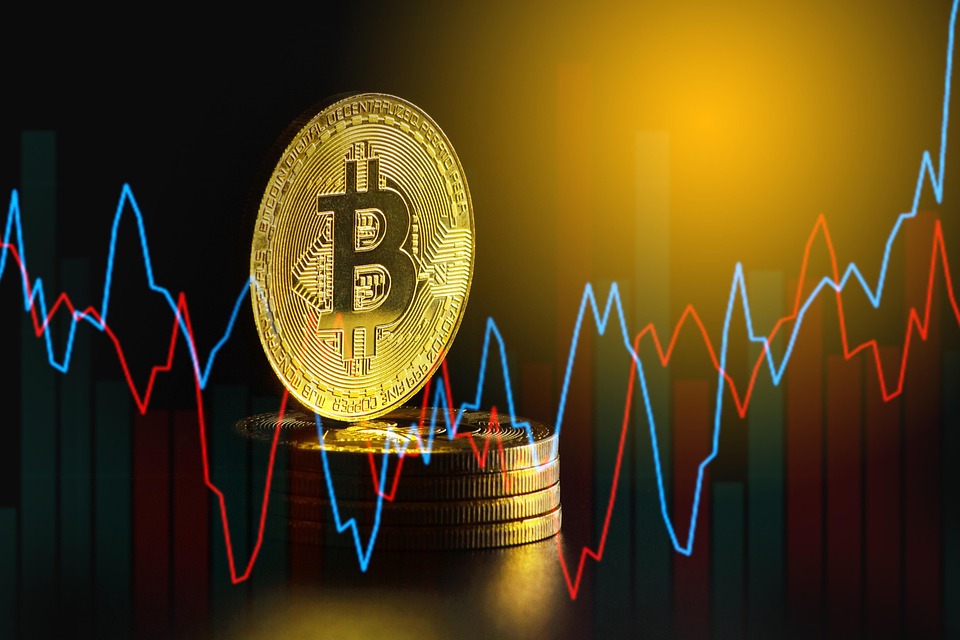 Bitcoin Drop Sparks $700M Liquidation Wave As Leverage Gets Bitcoin