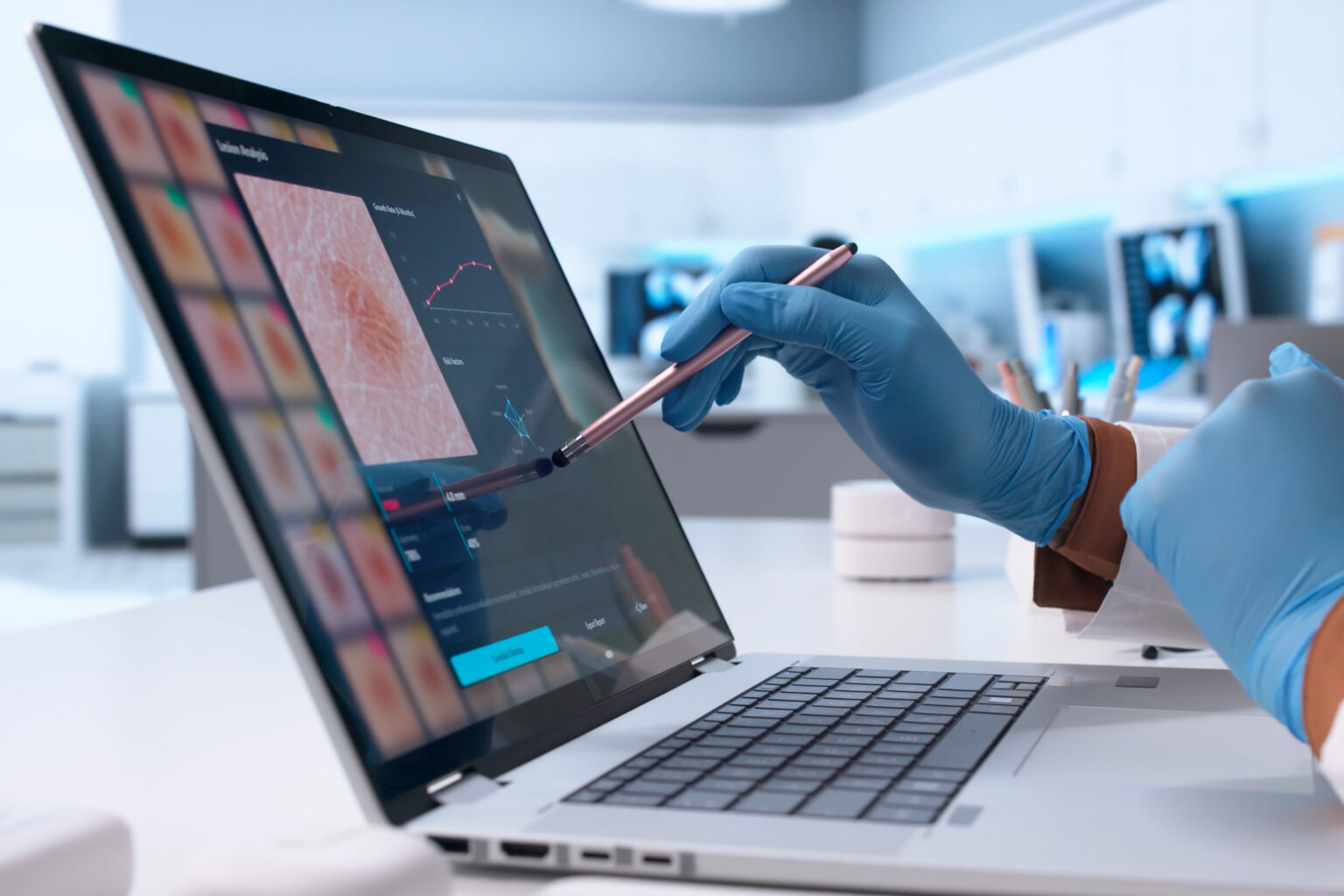 The benefits of medical AI assistance vary based on user expertise | MIT News The benefits of medical AI assistance vary based on user expertise | MIT News